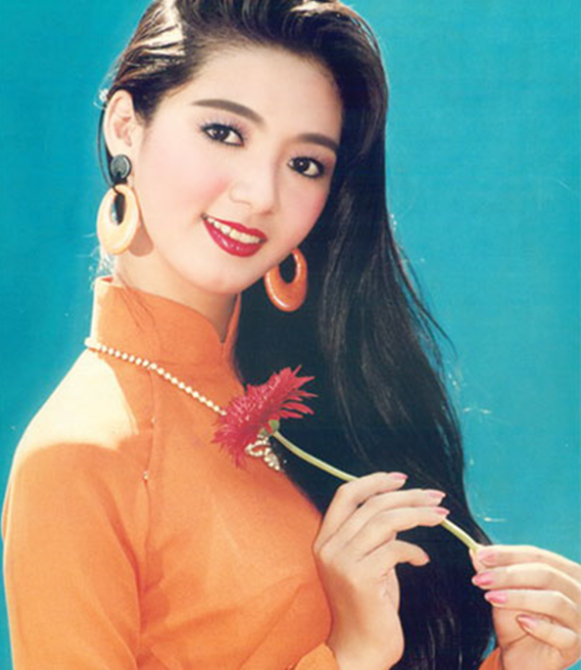 Con gái Hoa hậu Điện ảnh 1992: Nhan sắc nổi bật, ra dáng 'gái nhà võ' nhưng mặc quần cạp trễ vẫn đẹp mê - Ảnh 1